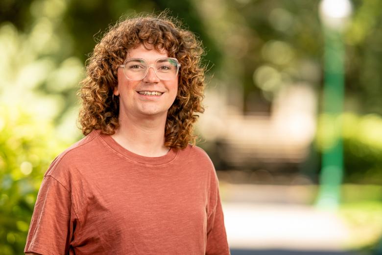 Profile photo of DJ Andrews